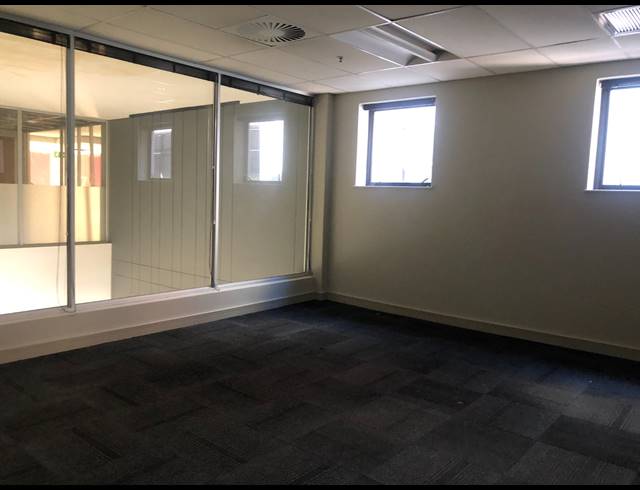326M² OFFICE TO LET IN WAVERLEY